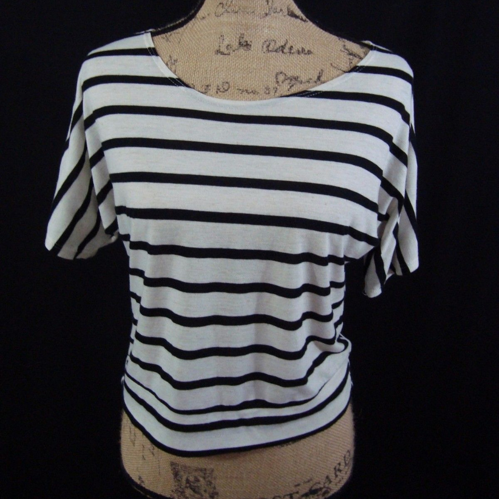 **Love Kisses Blouse Short Sleeve Loose Fit
